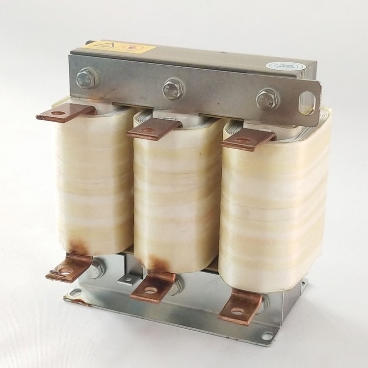 三相高壓電感器在無功補償與濾波中的關鍵作用——億樂隆電器的專業解決方案